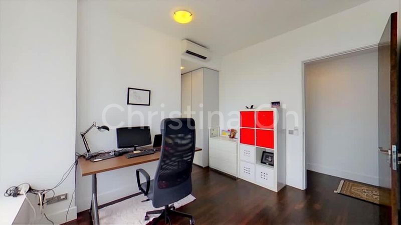 4 Bed Condo for Sale in  The Tate Residences - Image 9